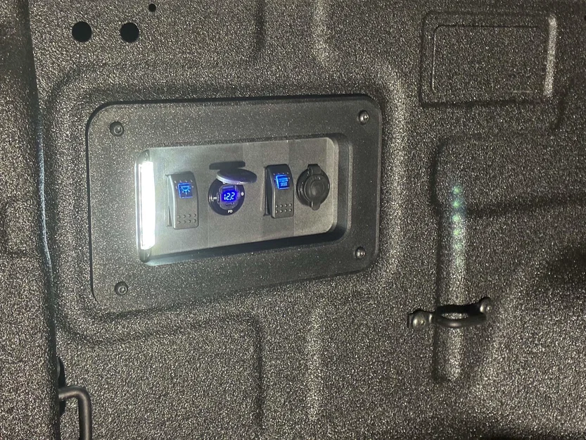 Bộ ốp đèn và ổ cắm thùng xe cho Ford Ranger 2025 - Image 2