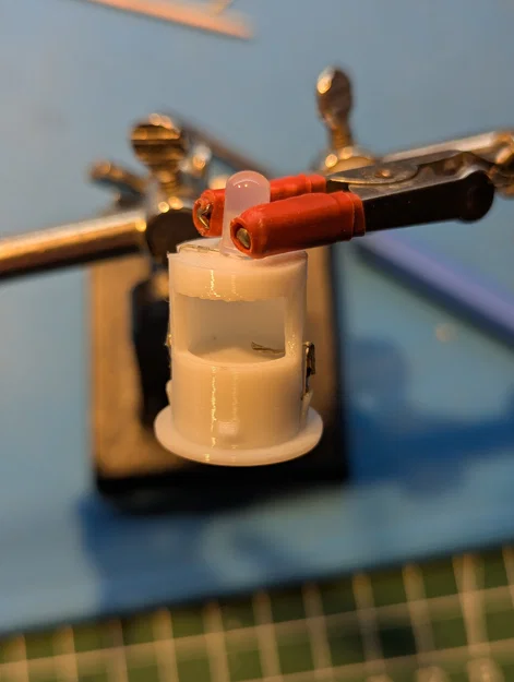 Đế pin LR44 kèm LED và công tắc - Image 8