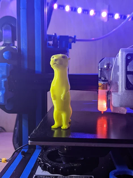 Mô hình chú rái cá đứng (Otter standing up) in 3D dễ thương - Image 1