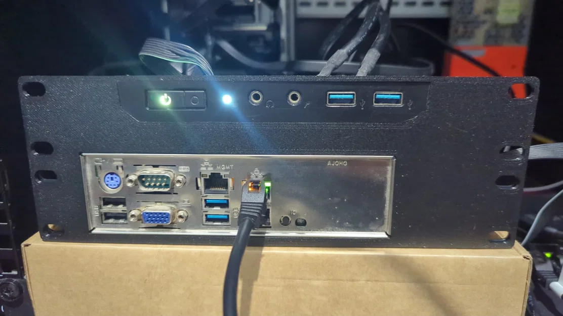 Mặt trước 2U cho kệ ITX 10 inch DeskPi - Image 1