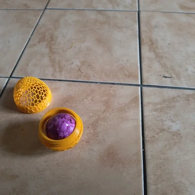Vỏ trứng trang trí và bảo vệ phong cách Voronoi