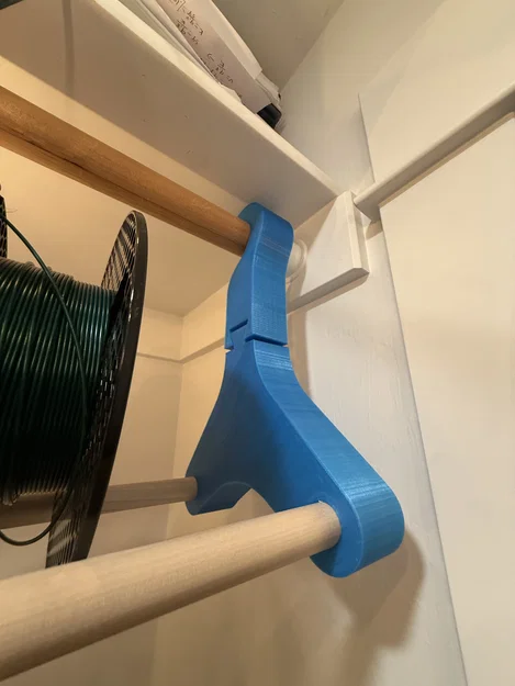 Móc Treo Cuộn Nhựa 1KG Cho Thanh Treo Tủ Quần Áo - Image 1