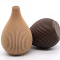 Bình hoa Solstice Vase — Bình cắm hoa dáng giọt nước với đường gân tinh tế - Thumbnail 3