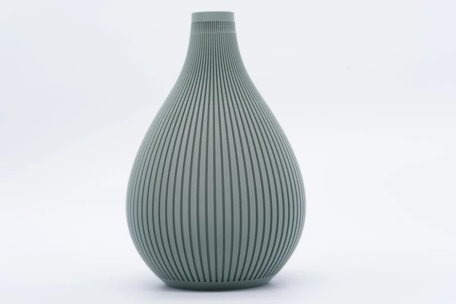 Bình hoa Solstice Vase — Bình cắm hoa dáng giọt nước với đường gân tinh tế - Image 7