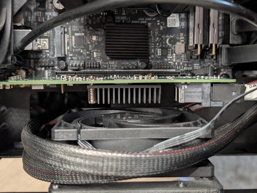 Giá đỡ quạt 80mm cho card PCI-E lắp trong case Jonsbo N3 - Image 3