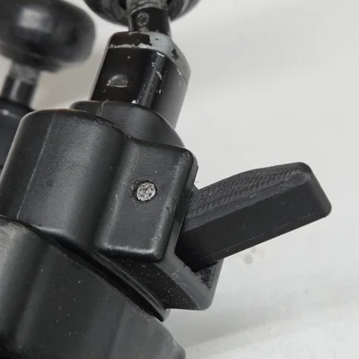 Lẫy Khóa Chân Dưới Cho Tripod Sony VCT-1170RM
