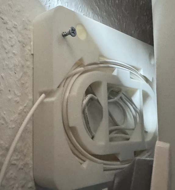 Giá treo tường cho FRITZ!Box 5530 – Tích hợp quản lý cáp - Image 2