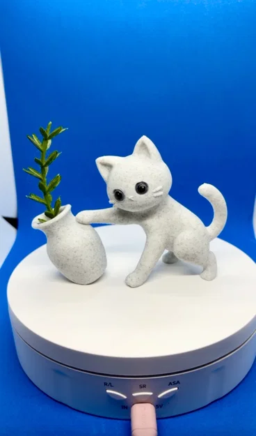 Mô hình mèo nghịch ngợm làm rơi chậu hoa - Image 3