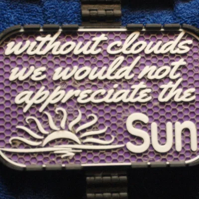 Bảng hiệu "Appreciate the Sun" - Trân trọng ánh mặt trời