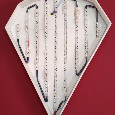 Đèn treo tường hình kim cương (Diamond wall lamp)
