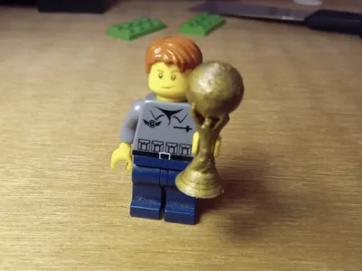 Mô hình cúp vô địch bóng đá thế giới cho minifigure - Image 3