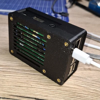 Vỏ Raspberry Pi 2B tích hợp màn hình 3.5 inch và mod nguồn USB-C
