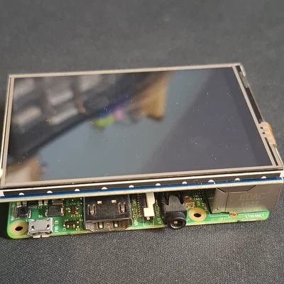 Vỏ Raspberry Pi 2B tích hợp màn hình 3.5 inch và mod nguồn USB-C