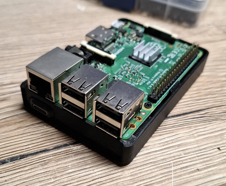 Vỏ Raspberry Pi 2B tích hợp màn hình 3.5 inch và mod nguồn USB-C - Image 5