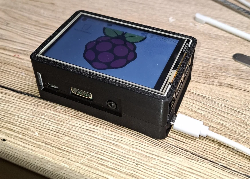 Vỏ Raspberry Pi 2B tích hợp màn hình 3.5 inch và mod nguồn USB-C - Image 15