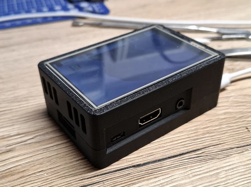 Vỏ Raspberry Pi 2B tích hợp màn hình 3.5 inch và mod nguồn USB-C - Image 16