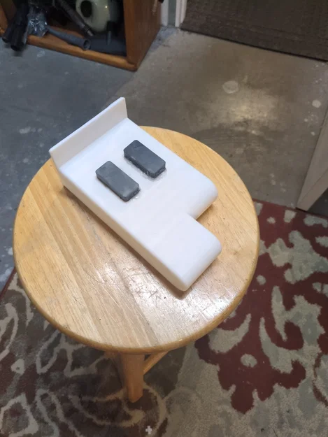 Khay Đựng Remote Nam Châm Tiện Lợi Cho Bàn Làm Việc - Image 5