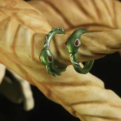 Mô hình Nhẫn Rắn (Snake Ring) - Phụ kiện cosplay Silent trong Slay the Spire