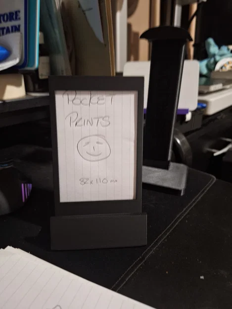 Khung Ảnh Kiêm Giá Đỡ Điện Thoại - Image 1