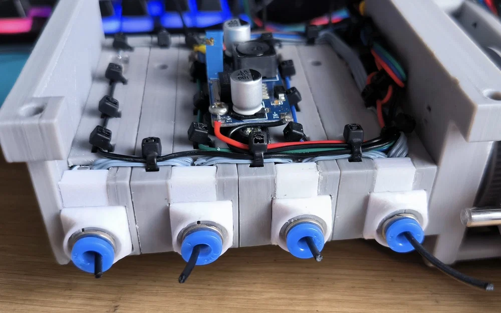 Khắc phục nắp che đèn Neopixel LED cho Low Rider MMU - Image 3