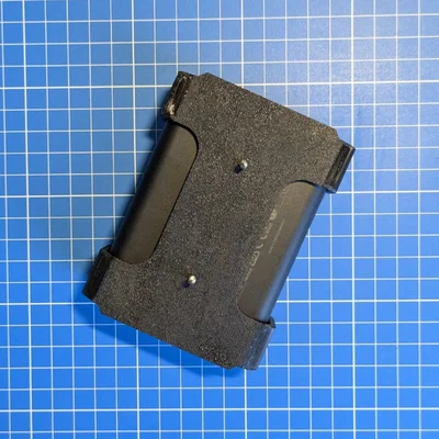 Giá treo bộ sạc USB dưới gầm bàn tiện lợi cho mọi không gian làm việc