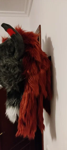 Móc treo đầu Fursuit gắn tường không cần khoan - Image 3