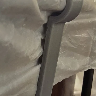 Kẹp giữ túi rác (cải tiến độ bám)