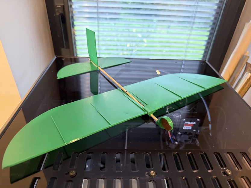 Toy Glider - Tàu lượn đồ chơi - Image 1