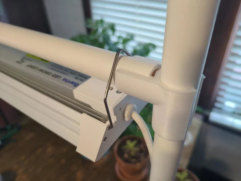 Chân đế đèn trồng cây có thể điều chỉnh chiều cao - Image 2