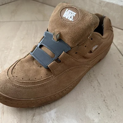 Miếng kẹp giữ dây giày Vans - Giải pháp in 3D sáng tạo tại nhà