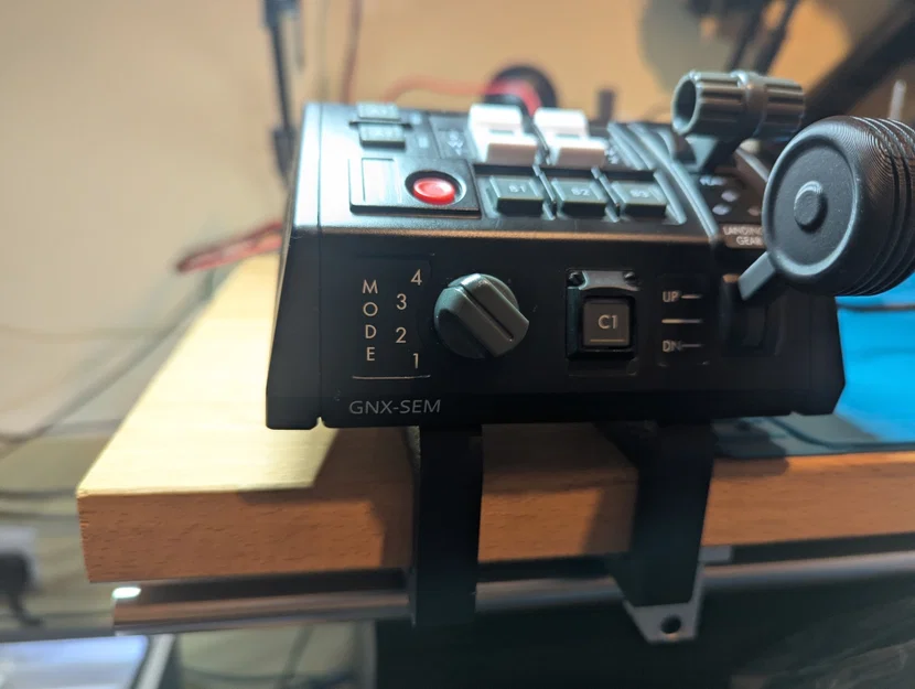 Ngàm kẹp bàn cho VKB SEM (VKB SEM Desk mount clamp) - Image 1