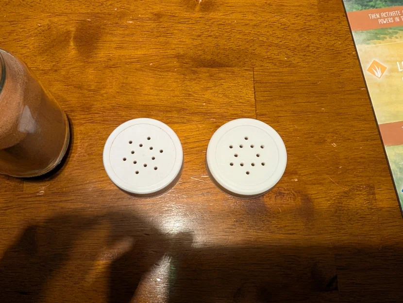 Nắp đậy hũ gia vị Golden Harvest in 3D thay thế tiện lợi - Image 1