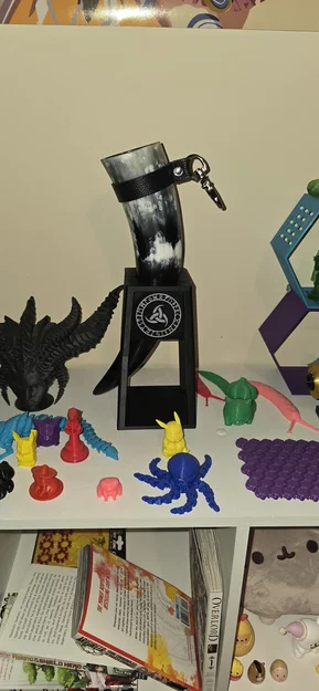 Giá đỡ sừng uống rượu Viking - Image 1