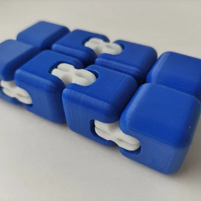 Infinity Cube: Hướng dẫn in 3D đồ chơi giải tỏa căng thẳng