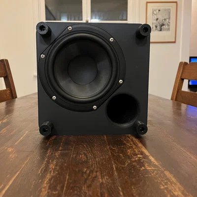 Subwoofer cỡ lớn (có tích hợp mạch khuếch đại)