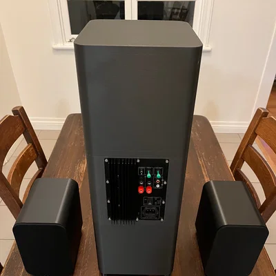 Subwoofer cỡ lớn (có tích hợp mạch khuếch đại)