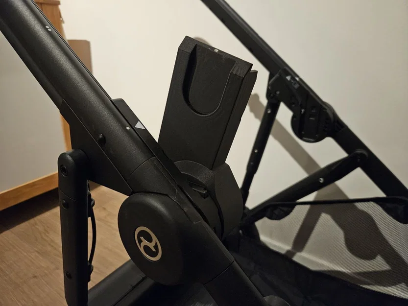 Adapter ghế ngồi xe hơi cho xe đẩy Cybex Gazelle (Maxi-Cosi) - Image 1