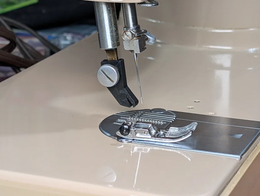 Bộ chuyển đổi chân vịt Slant-Shank sang Clip-On cho máy may - Image 2