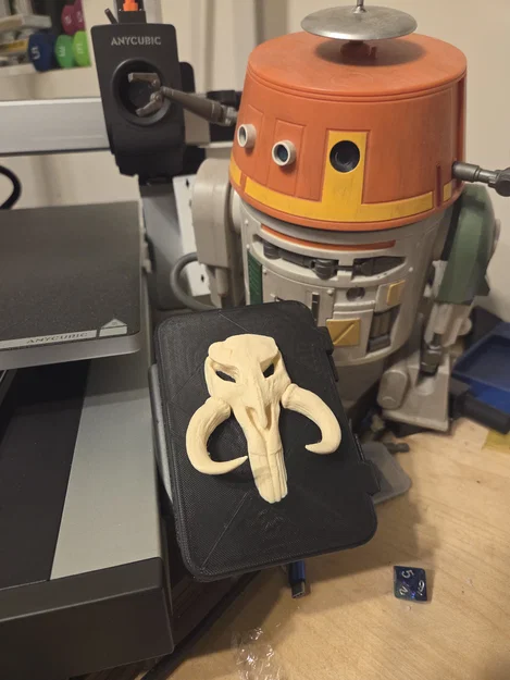 Nắp che màn hình Anycubic Kobra 3 phong cách Mandalorian độc đáo - Image 1