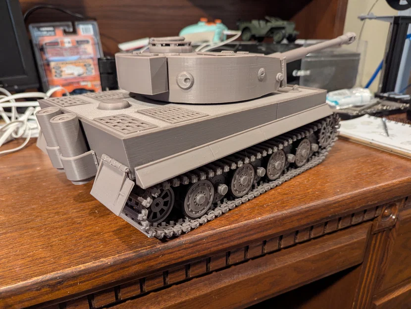 Mô hình xe tăng Tiger tỉ lệ 1/20 - Image 2