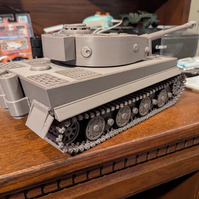 Mô hình xe tăng Tiger tỉ lệ 1/20