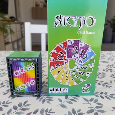 Hộp đựng thẻ bài Skyjo