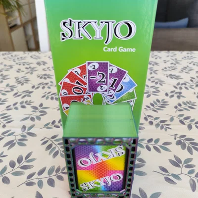Hộp đựng thẻ bài Skyjo