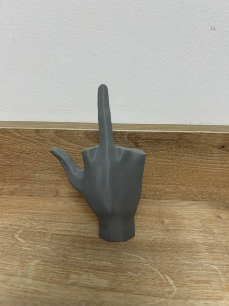 Mô hình điêu khắc bàn tay độc đáo - Middle finger decor - Image 1
