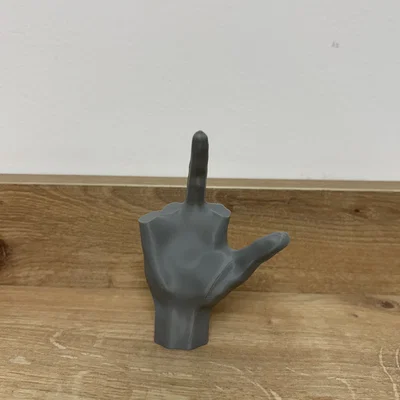 Mô hình điêu khắc bàn tay độc đáo - Middle finger decor