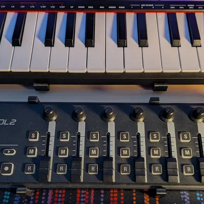 Chân đế (Riser/Stand) tối ưu cho Korg nanoKONTROL 2 - In 3D tiện ích