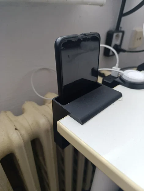 Giá đỡ điện thoại để bàn tích hợp sạc - Image 1