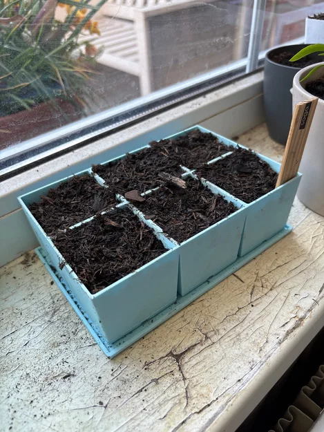 Khay ươm cây 6 ngăn nhỏ gọn cho góc cửa sổ tại nhà - Image 1