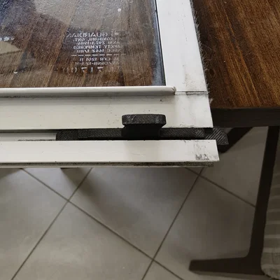 Chốt gài cửa sổ trượt Storm Door - Tự in 3D thay thế nhanh chóng