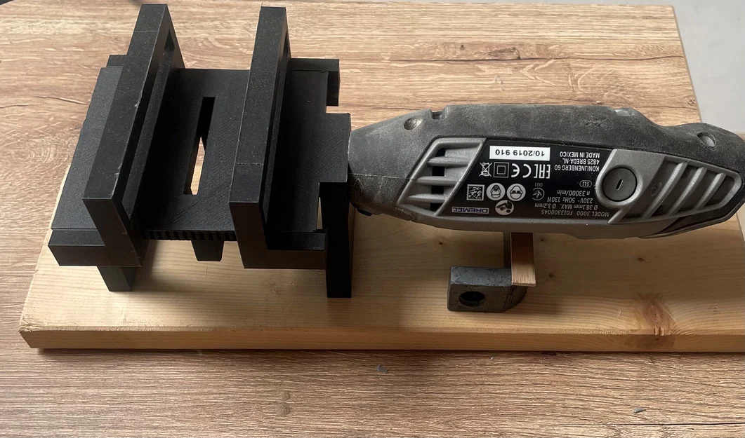 Bàn cưa mini cho máy Dremel (Dremel table saw) - Image 1